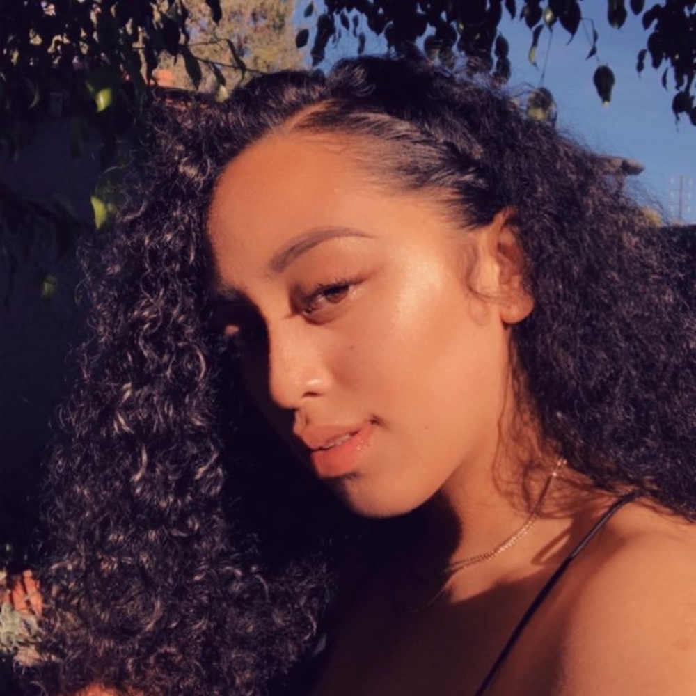 Meet your Posher, Lita